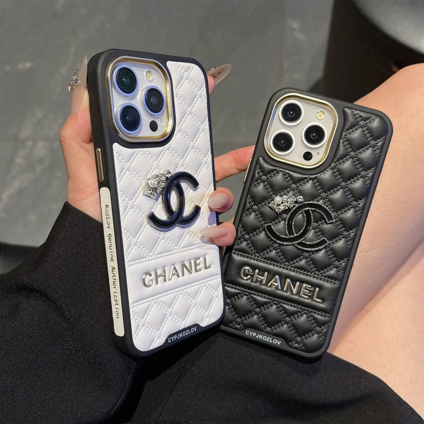 Embossed Chanel Diamond-Quilted Lambskin CC Logo Apple iPhone Case